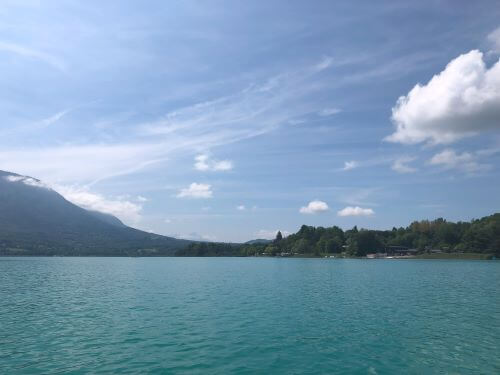 フランス湖の風景画像